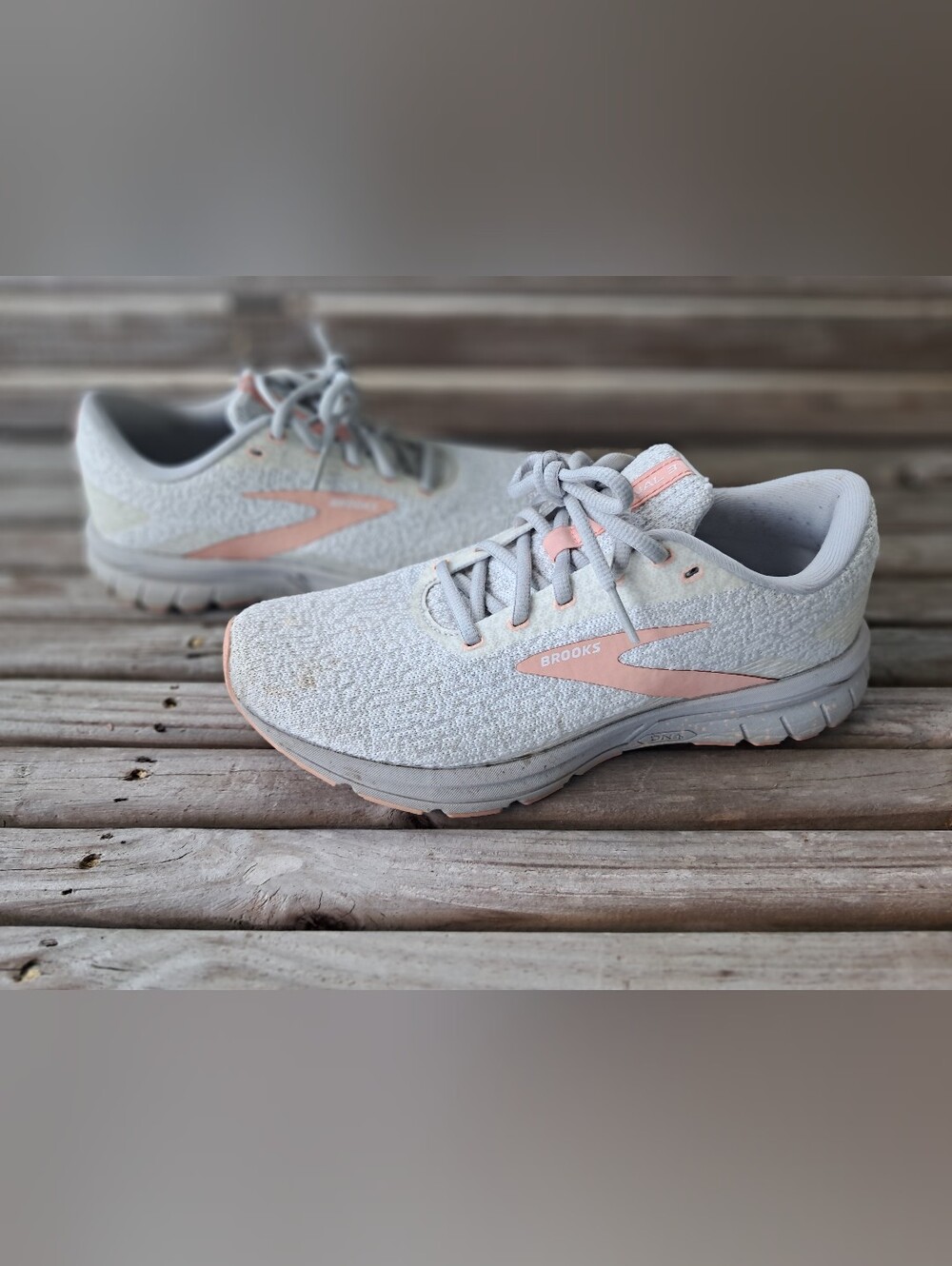 Brooks Women's Light Gray and Pink Athletic Running Shoes